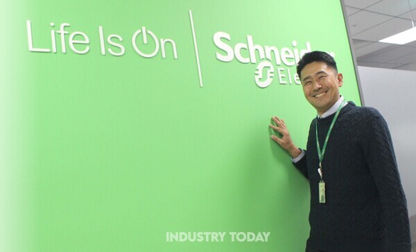 이상만(Sang-Man Lee) 매니저 / Schneider Electric Korea Enduser Sales Engineer